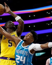 bob半岛体育app下载-依然是打酱油的角色！湖人还是没有给内线大将足够的支持和重视？